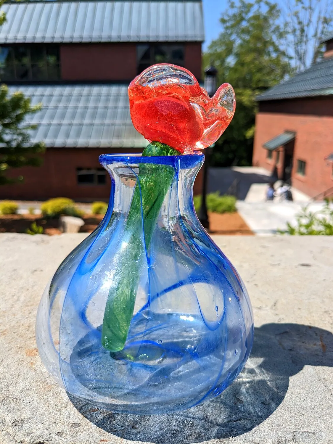 Rose in Summer — blown glass by Akito Yamauchi